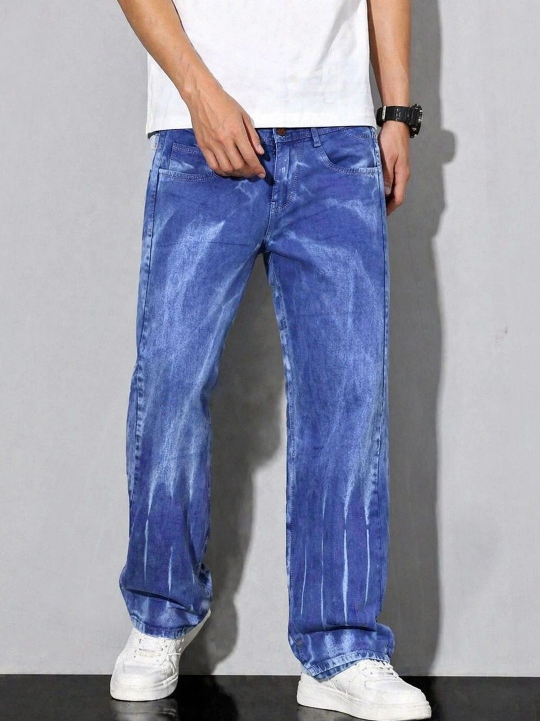 VERTICALS Men Straight Fit Mid-Rise Jeans
