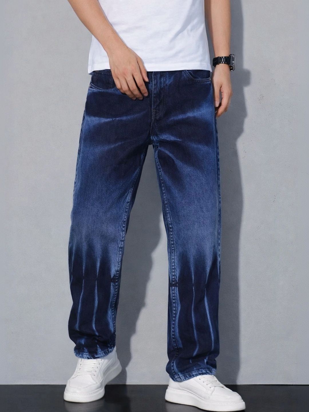 VERTICALS Men Straight Fit Mid-Rise Ombre Jeans