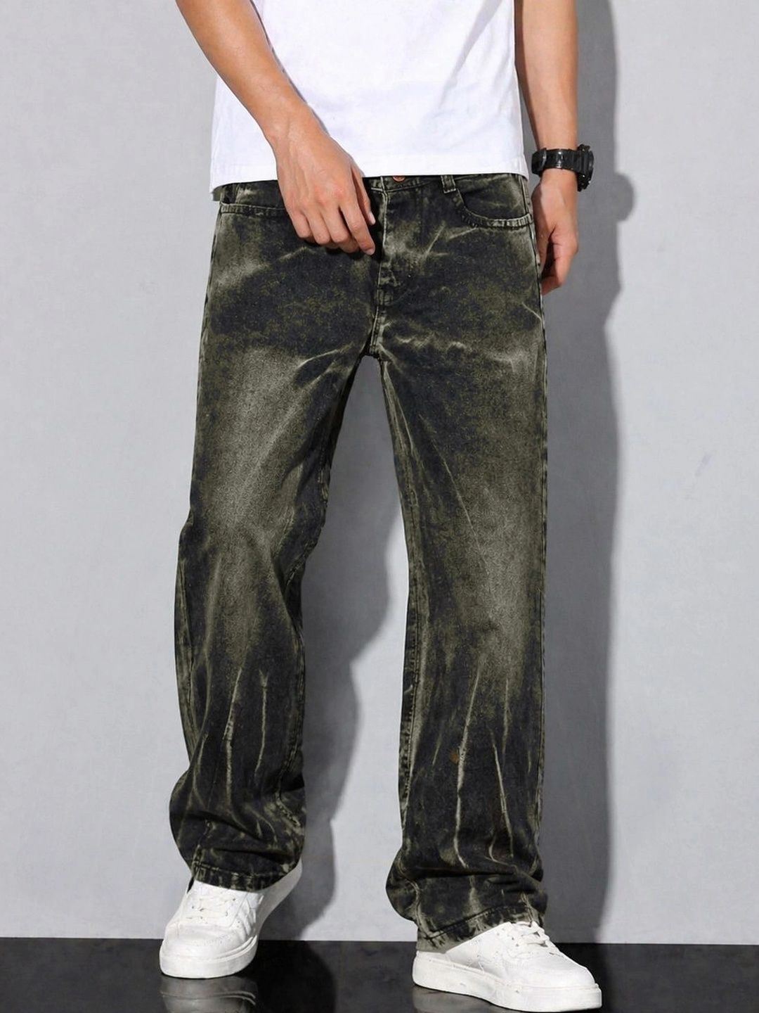 VERTICALS Men Straight Fit Mid-Rise Jeans