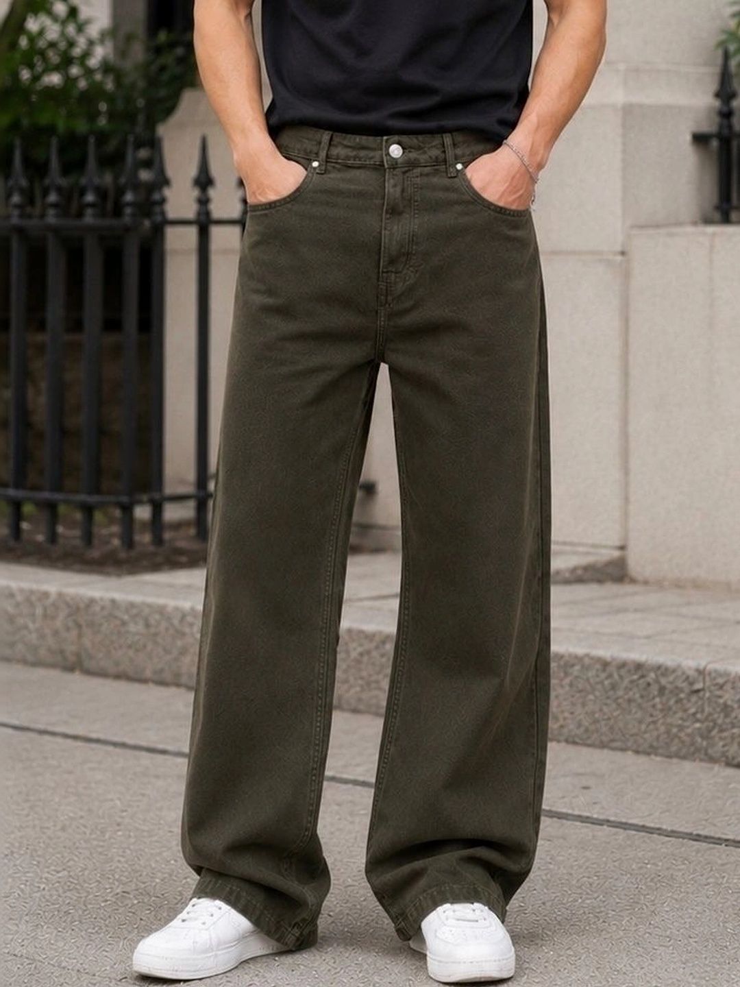 MQ Denim Men Straight Fit Mid-Rise Jeans