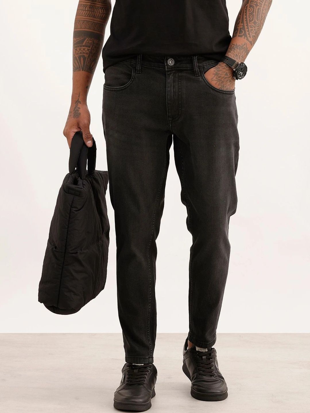 WROGN Men Skinny Fit Mid-Rise Low Distress Light Fade Stretchable Jeans