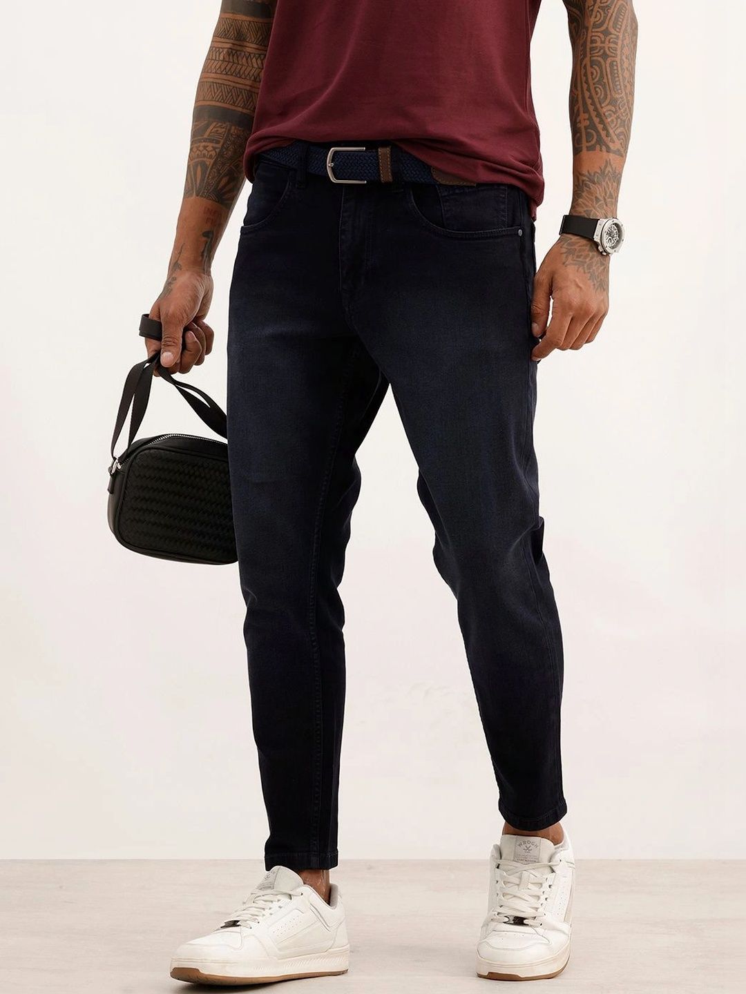 WROGN Men Skinny Fit Mid-Rise Light Fade Stretchable Jeans