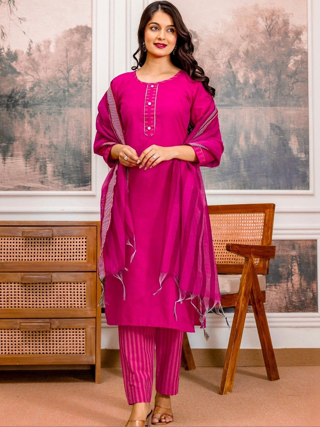 Ibrana Women Round Neck Straight Kurta with Trousers & Dupatta