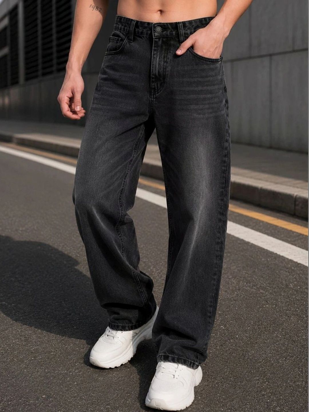 SYNZO Men Comfort Relaxed Fit Mid-Rise Jeans