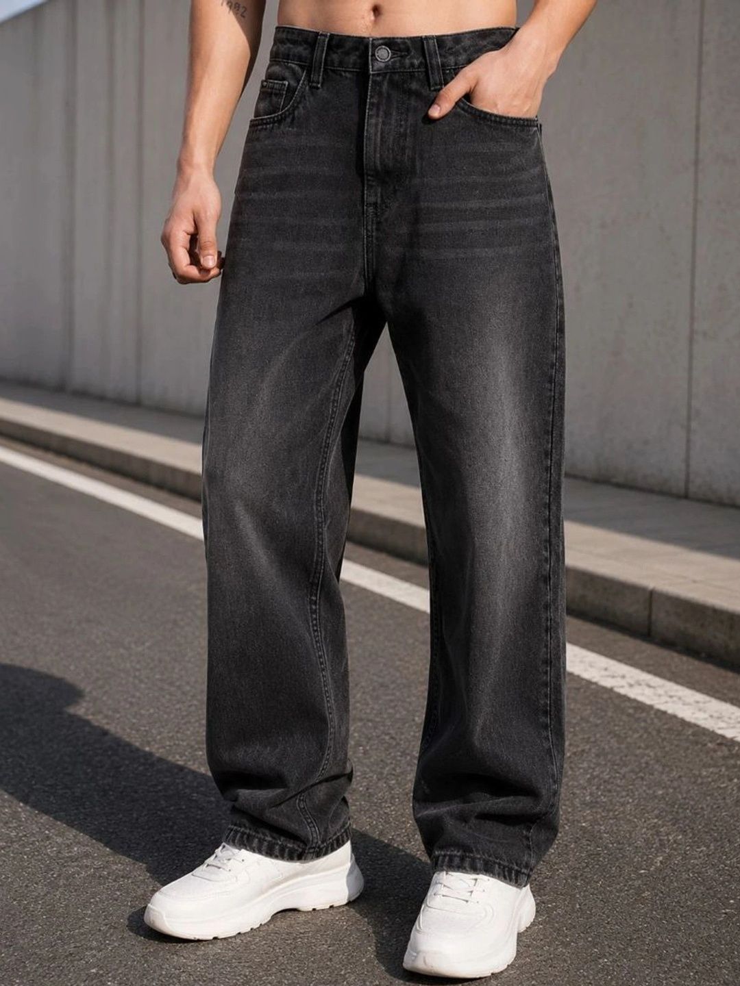 SYNZO Men Comfort Relaxed Fit Mid-Rise Jeans
