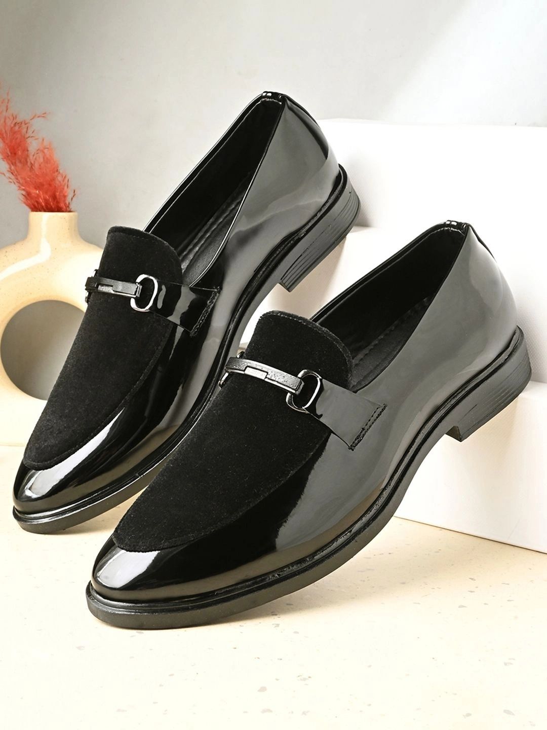 INVICTUS Men Pointed Toe Slip-On Loafers Shoes