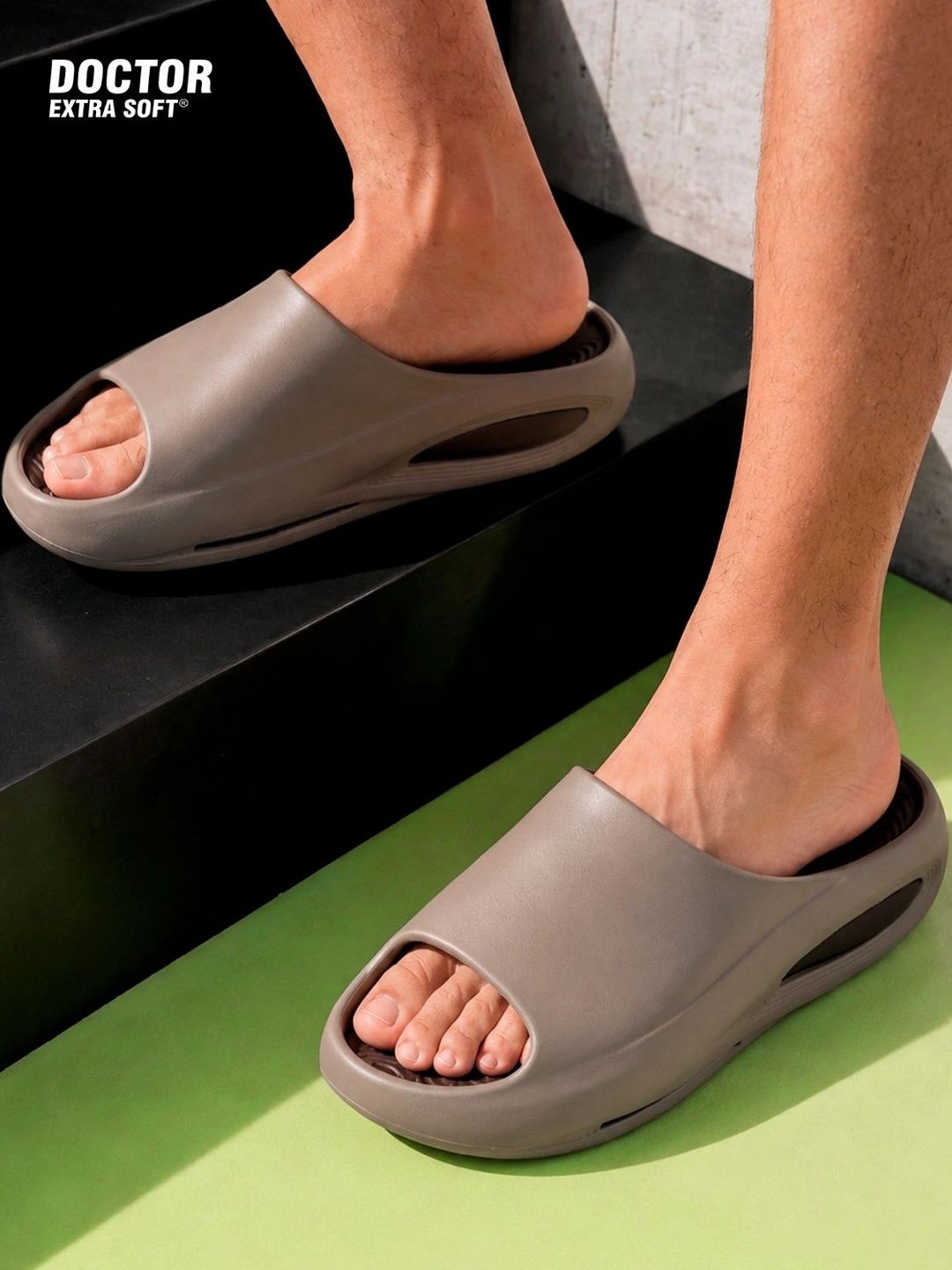DOCTOR EXTRA SOFT Men Open Toe Sliders