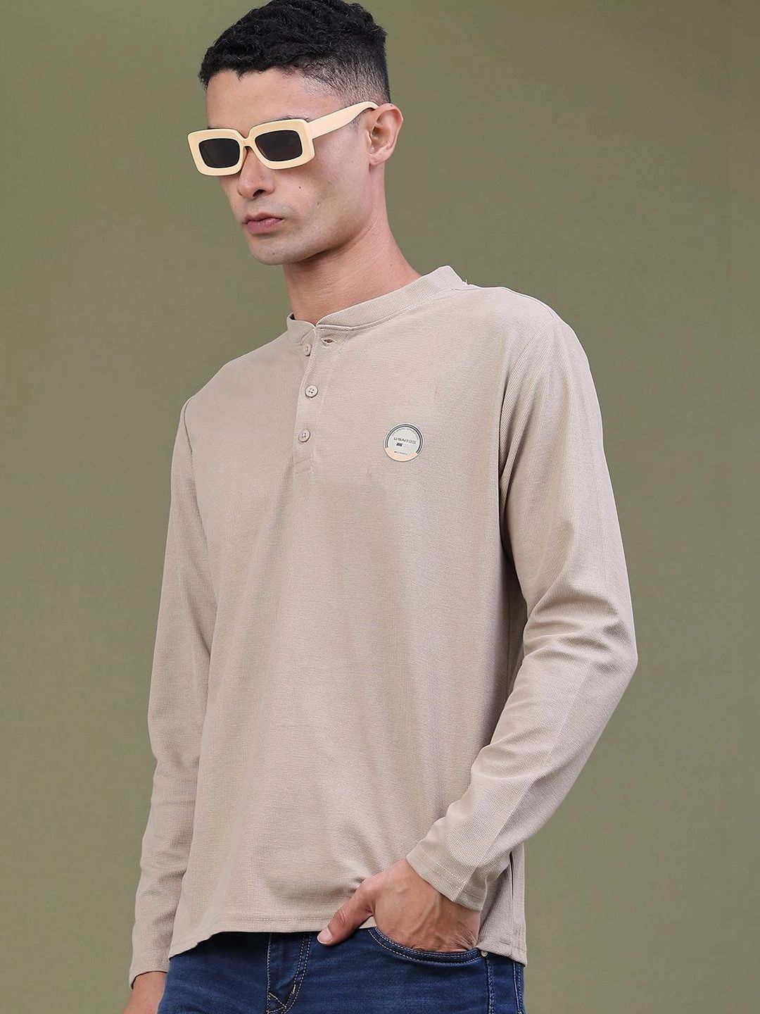 LIMEROAD Men Brand Logo Henley Neck T-shirt