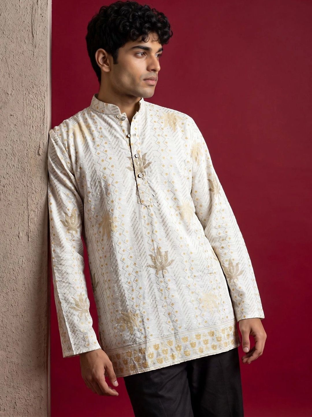 Jompers Men Ethnic Motifs Embroidered Thread Work Kurta