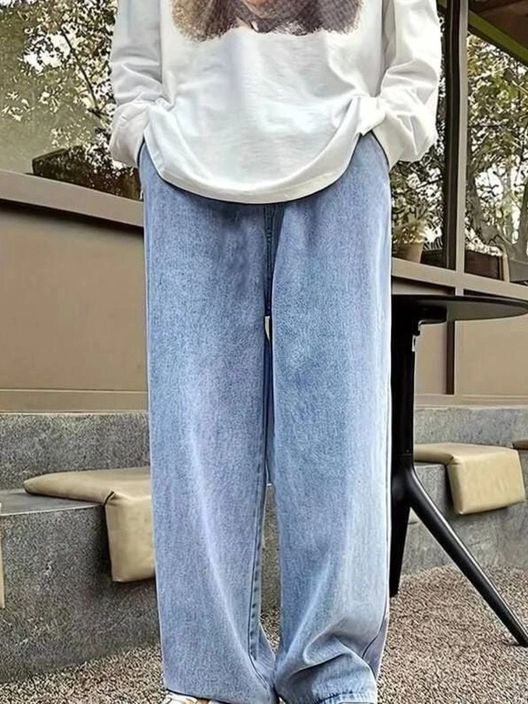 SHIRODHARI Men Straight Fit Low-Rise Jeans