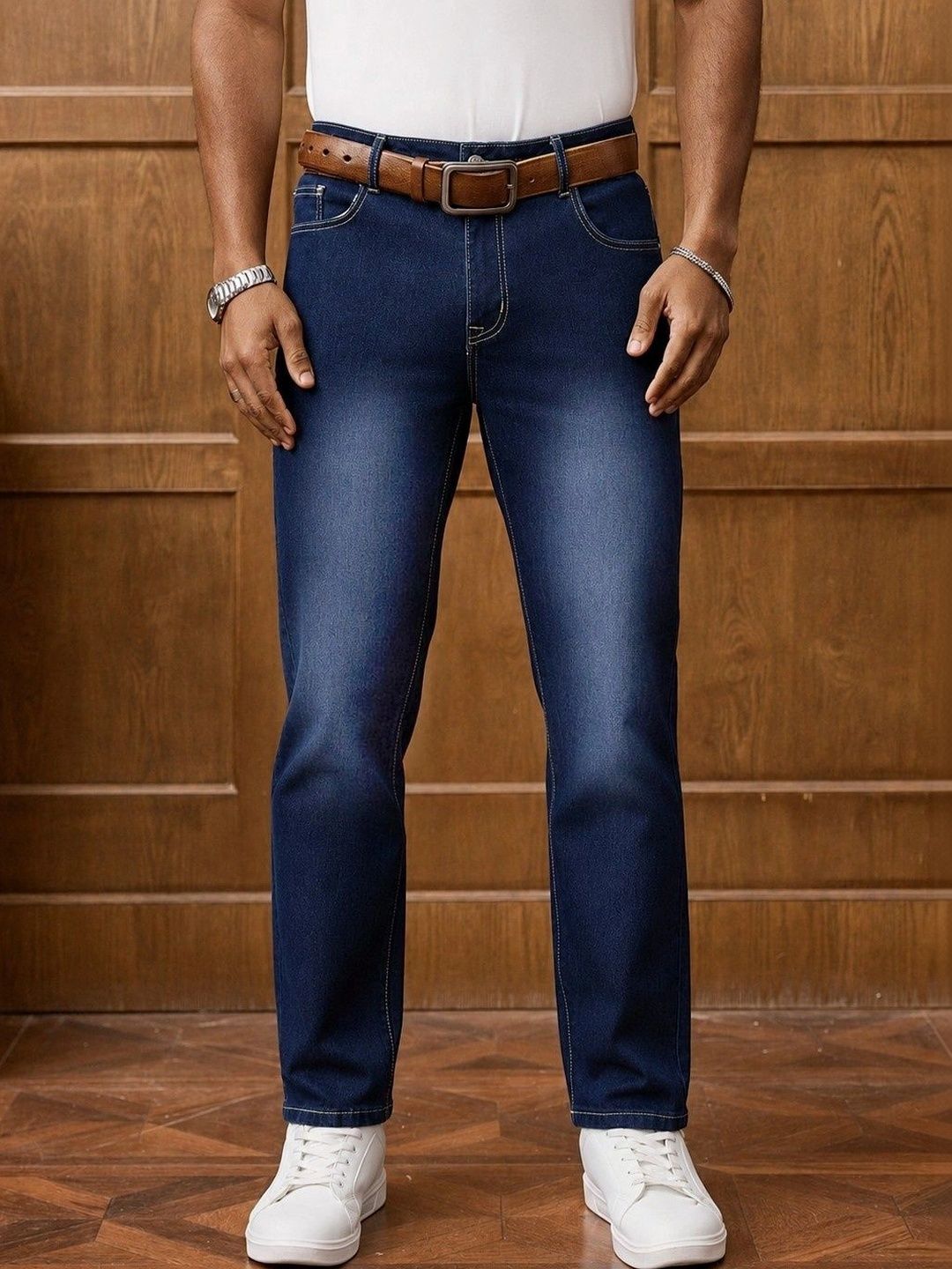 MASTERLY WEFT Men Straight Fit Mid-Rise Stretchable Jeans