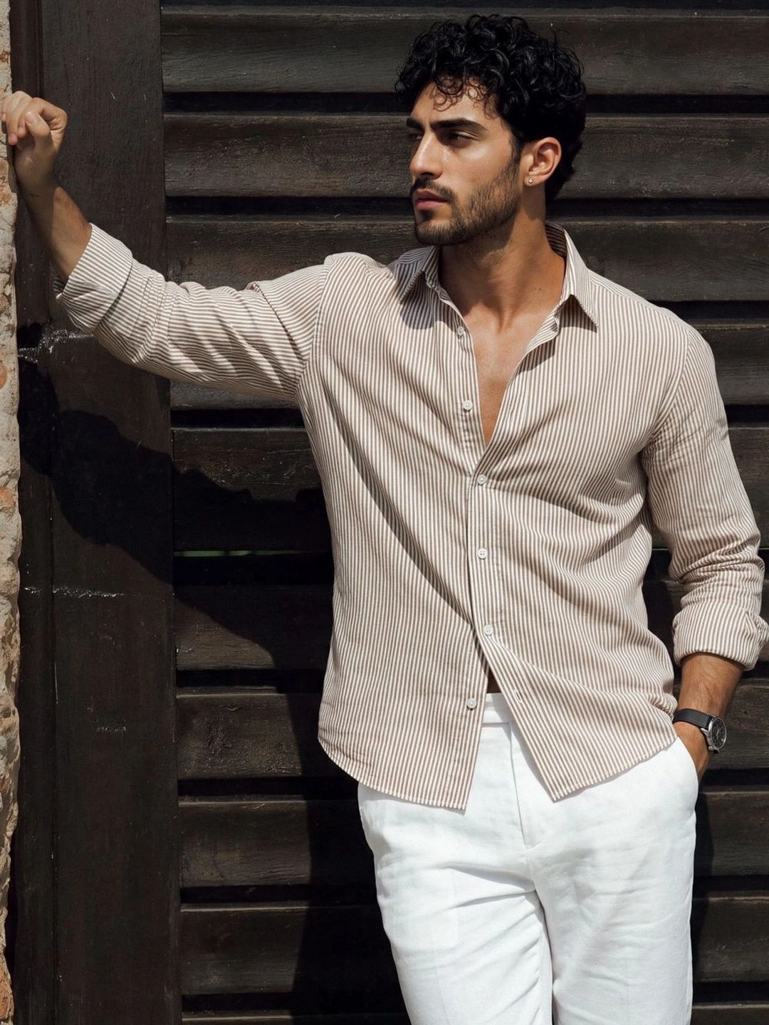 Urban Scissors Men Slim Fit Striped Casual Shirt