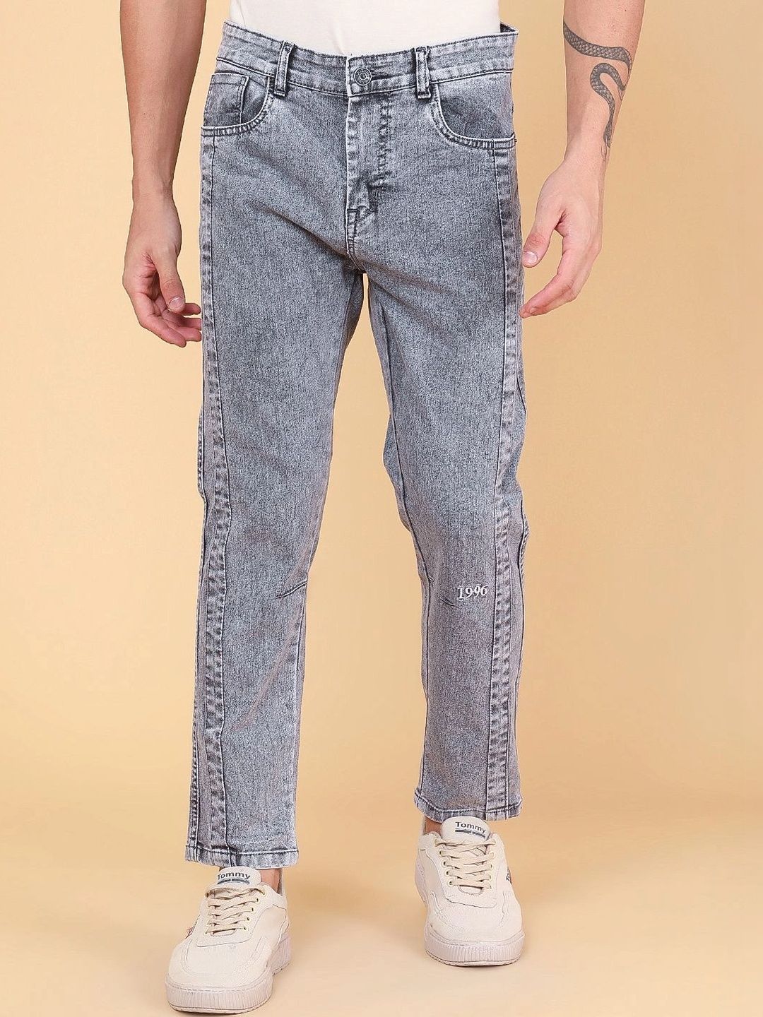V-Mart Men Regular Fit Mid-Rise Jeans