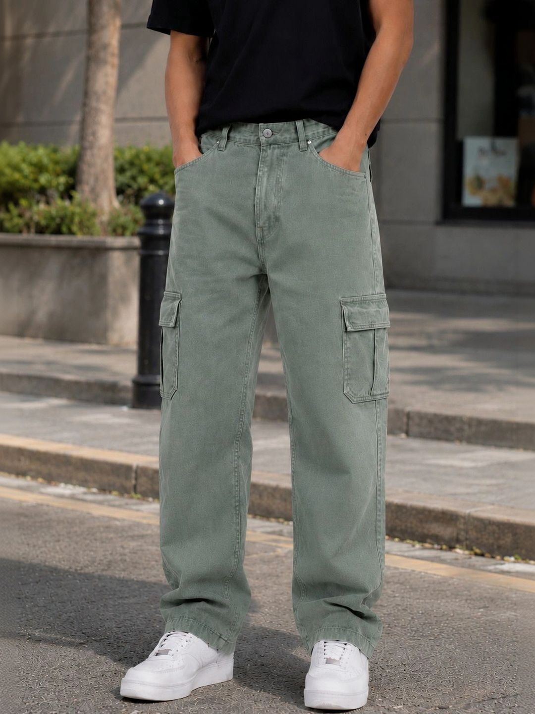 MQ Denim Men Straight Fit Mid-Rise Jeans