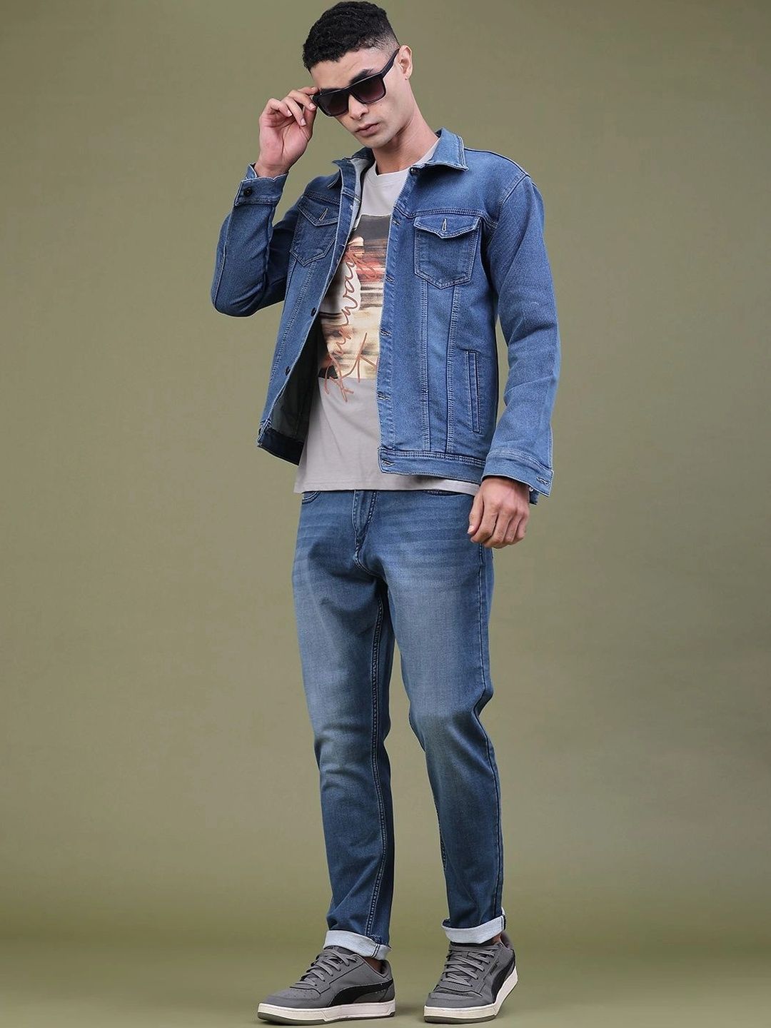 V-Mart Men Regular Fit Mid-Rise Low Distress Jeans