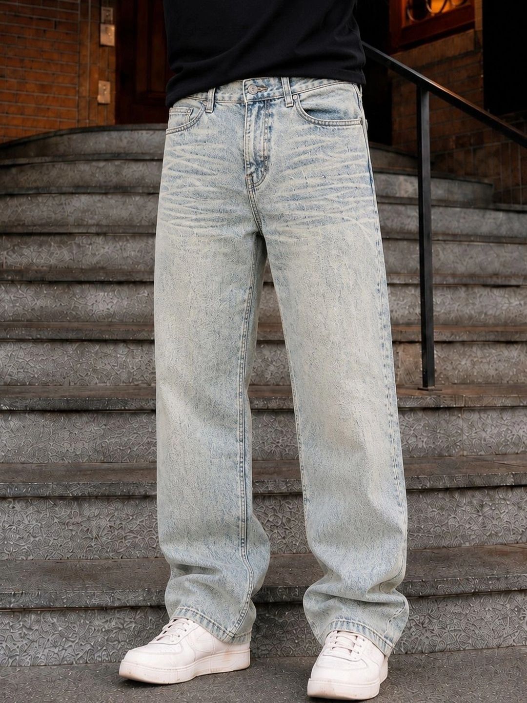 MQ Denim Men Straight Fit Mid-Rise Light Fade Jeans