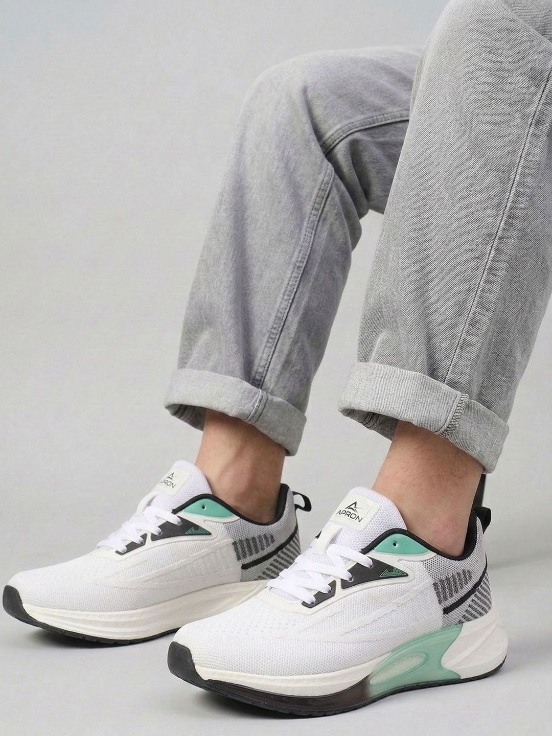APRON Men Textile Running Non-Marking Shoes