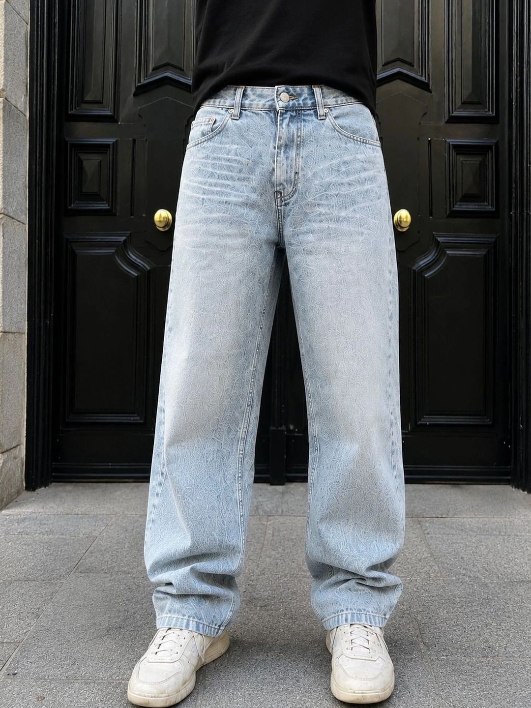 MQ Denim Men Straight Fit Mid-Rise Light Fade Jeans