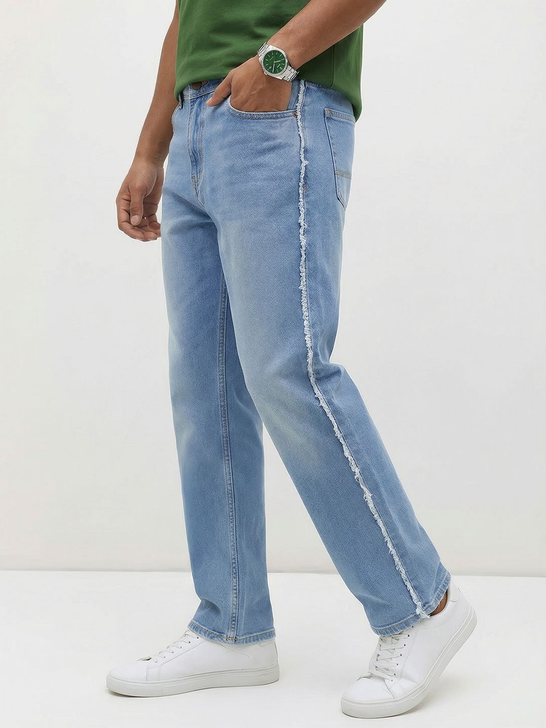 The Roadster Life Co. Men Straight Fit Mid-Rise Light Fade Frayed Jeans