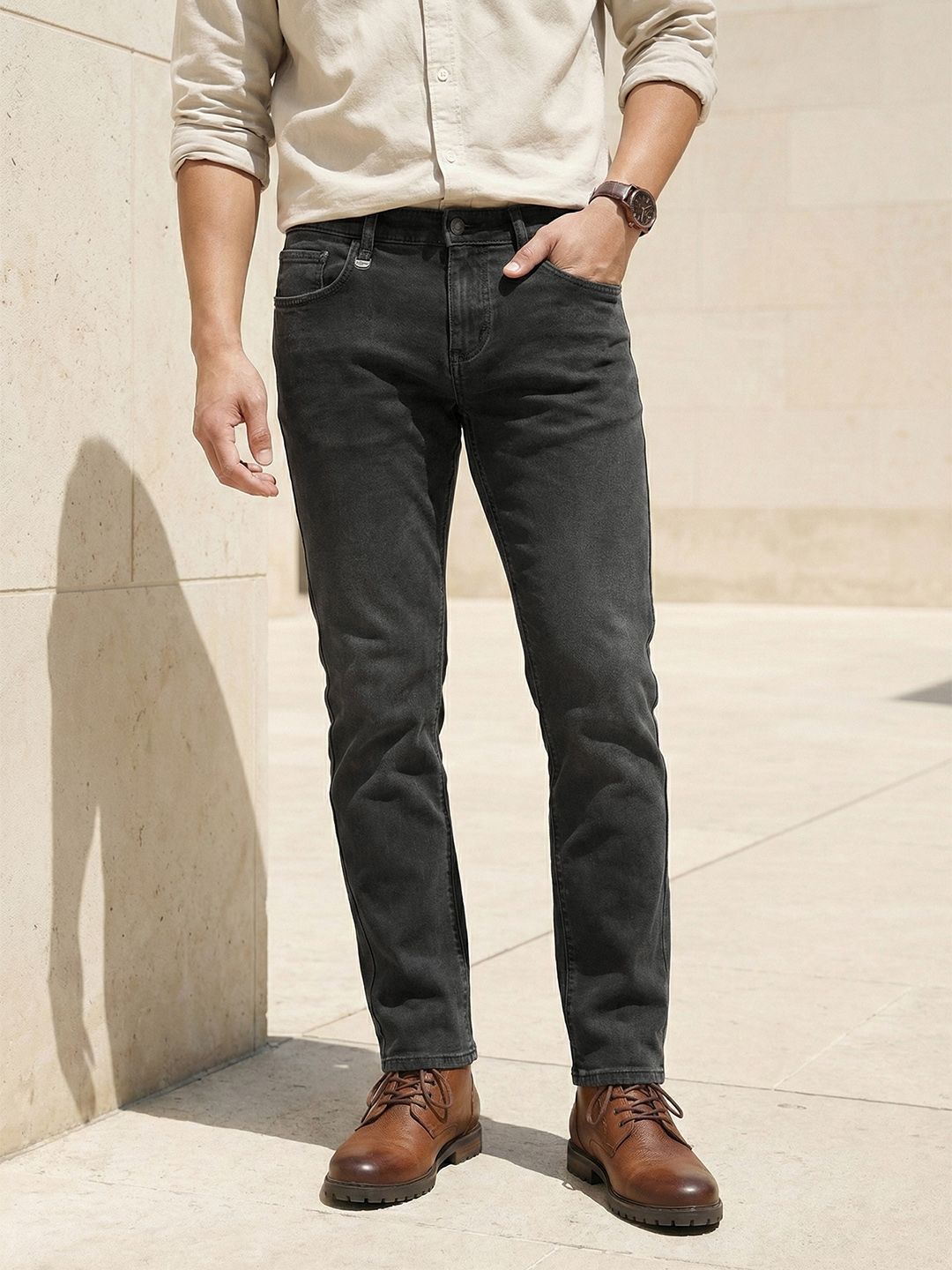 The Roadster Life Co. Men Slim Fit Stretchable Jeans With Bag