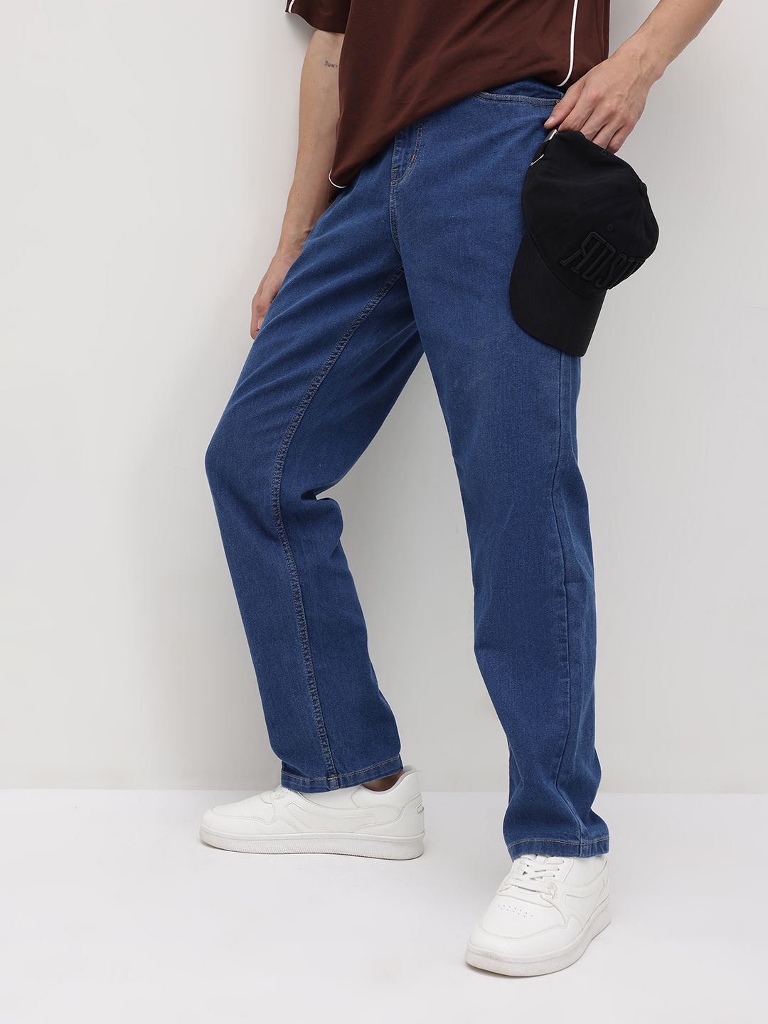 The Roadster Life Co. Men Mid-Rise Stretchable Straight Fit Jeans