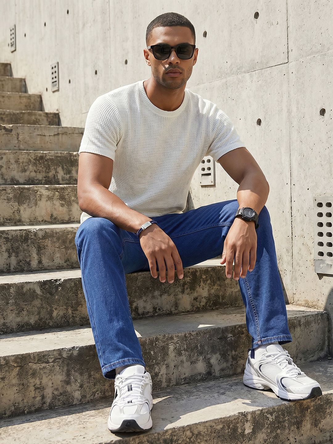 The Roadster Life Co. Men Straight Fit Stretchable Jeans