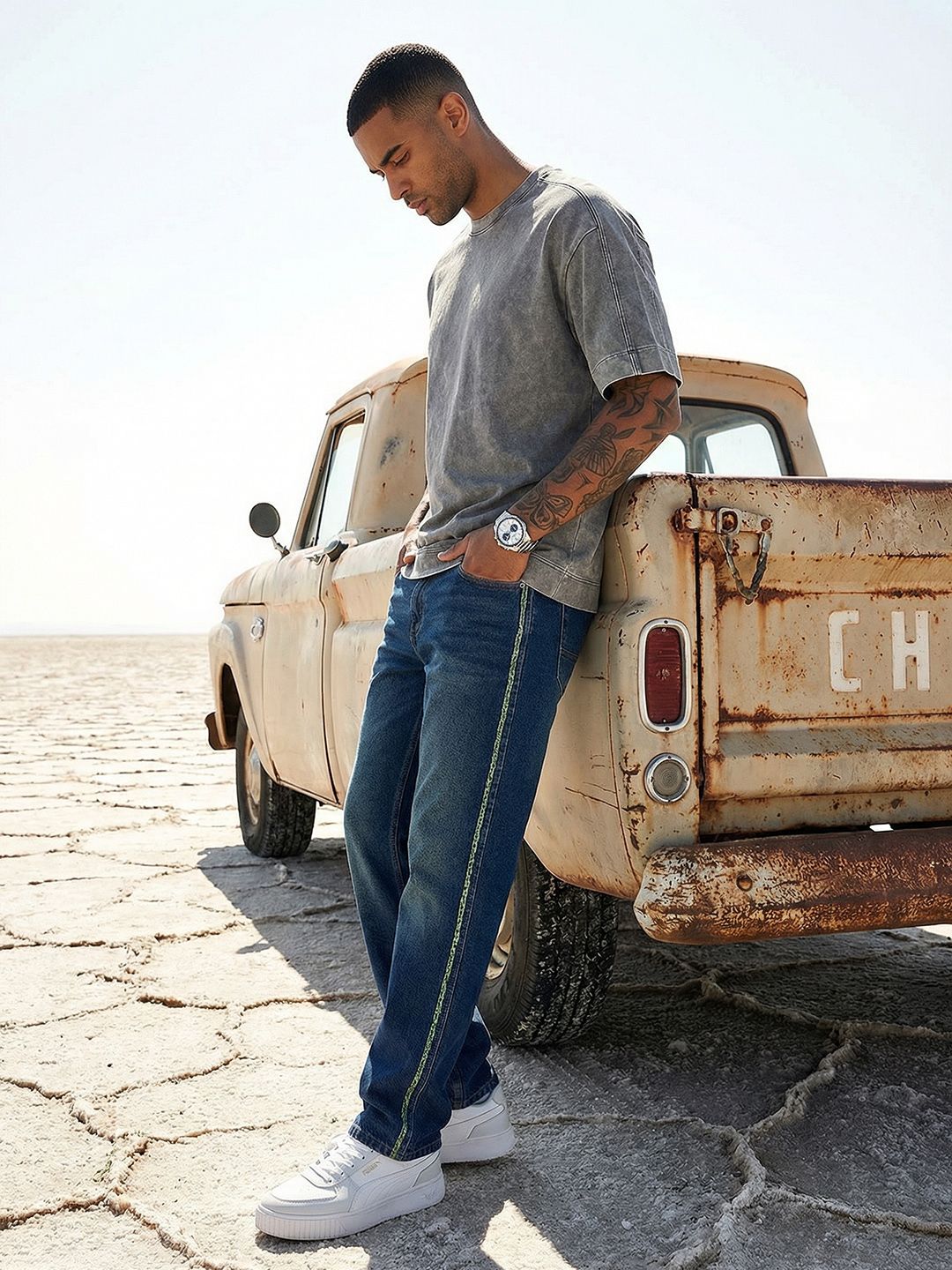 The Roadster Life Co. Men Frayed Straight Fit Jeans