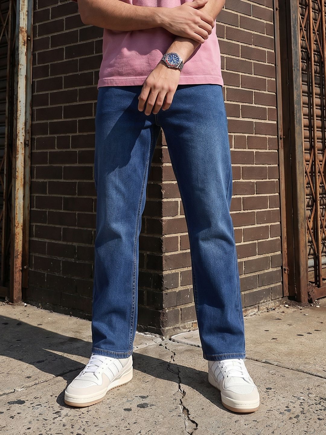 The Roadster Life Co. Men Straight Fit Stretchable Jeans