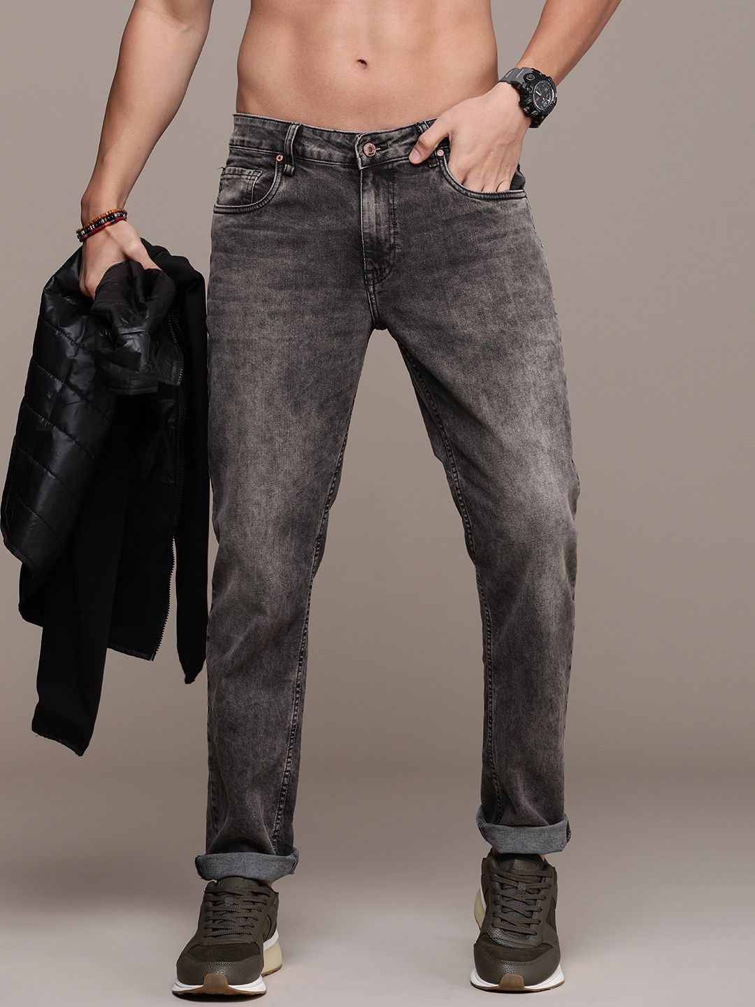 The Roadster Life Co. Men Slim Fit Heavy Fade Stretchable Jeans