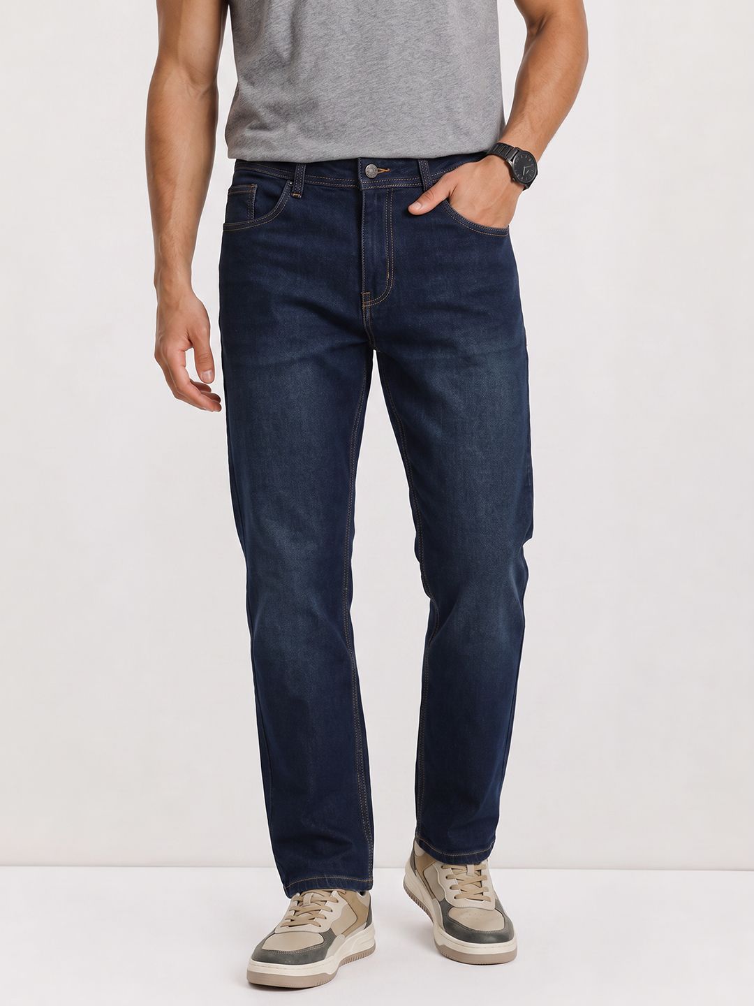 The Roadster Life Co. Men Straight Fit Light Fade Stretchable Jeans