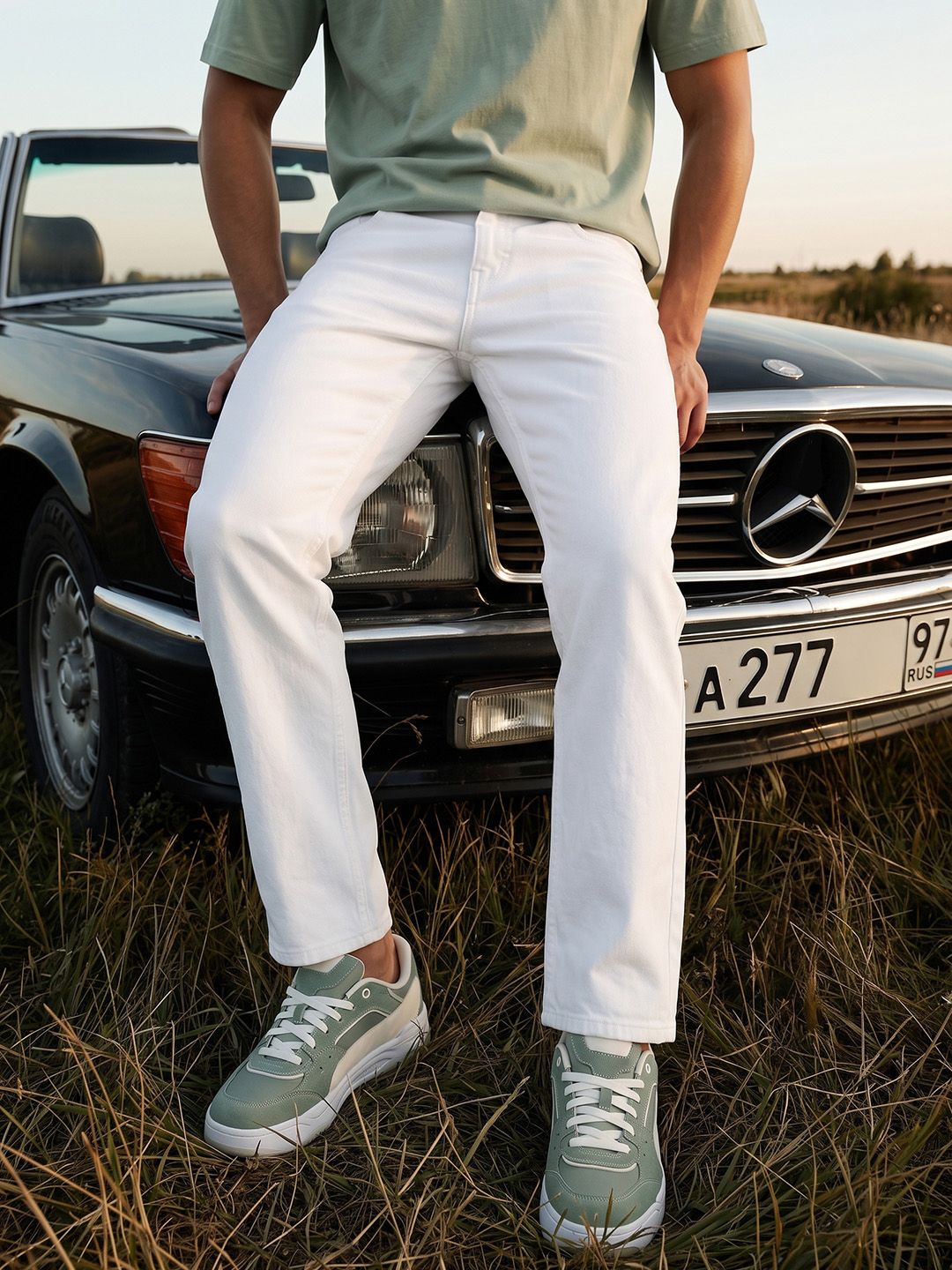 The Roadster Life Co. Men Coloured Regular Fit Stretchable Jeans