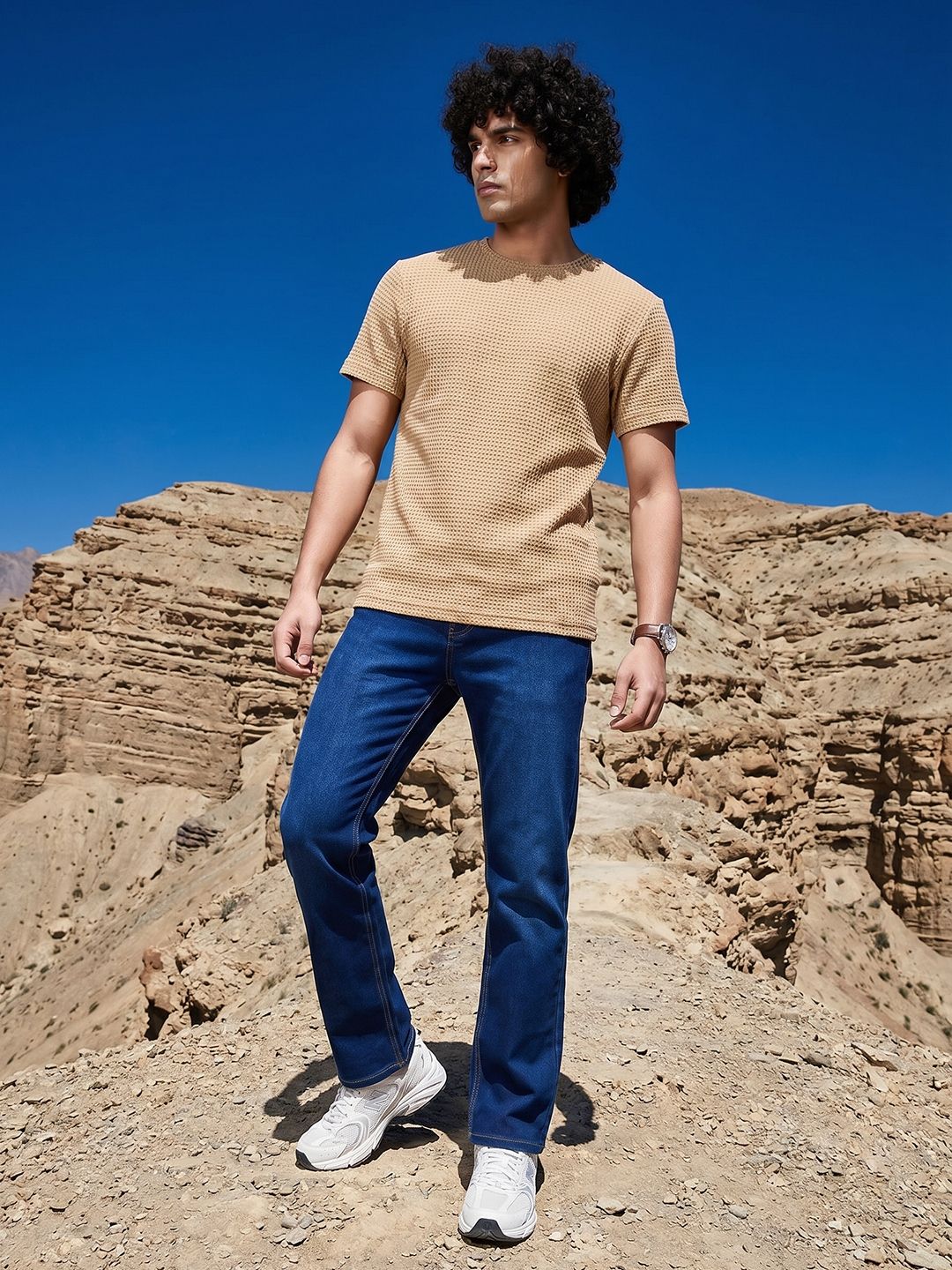 The Roadster Life Co. Men Straight Fit Light Fade Stretchable Jeans