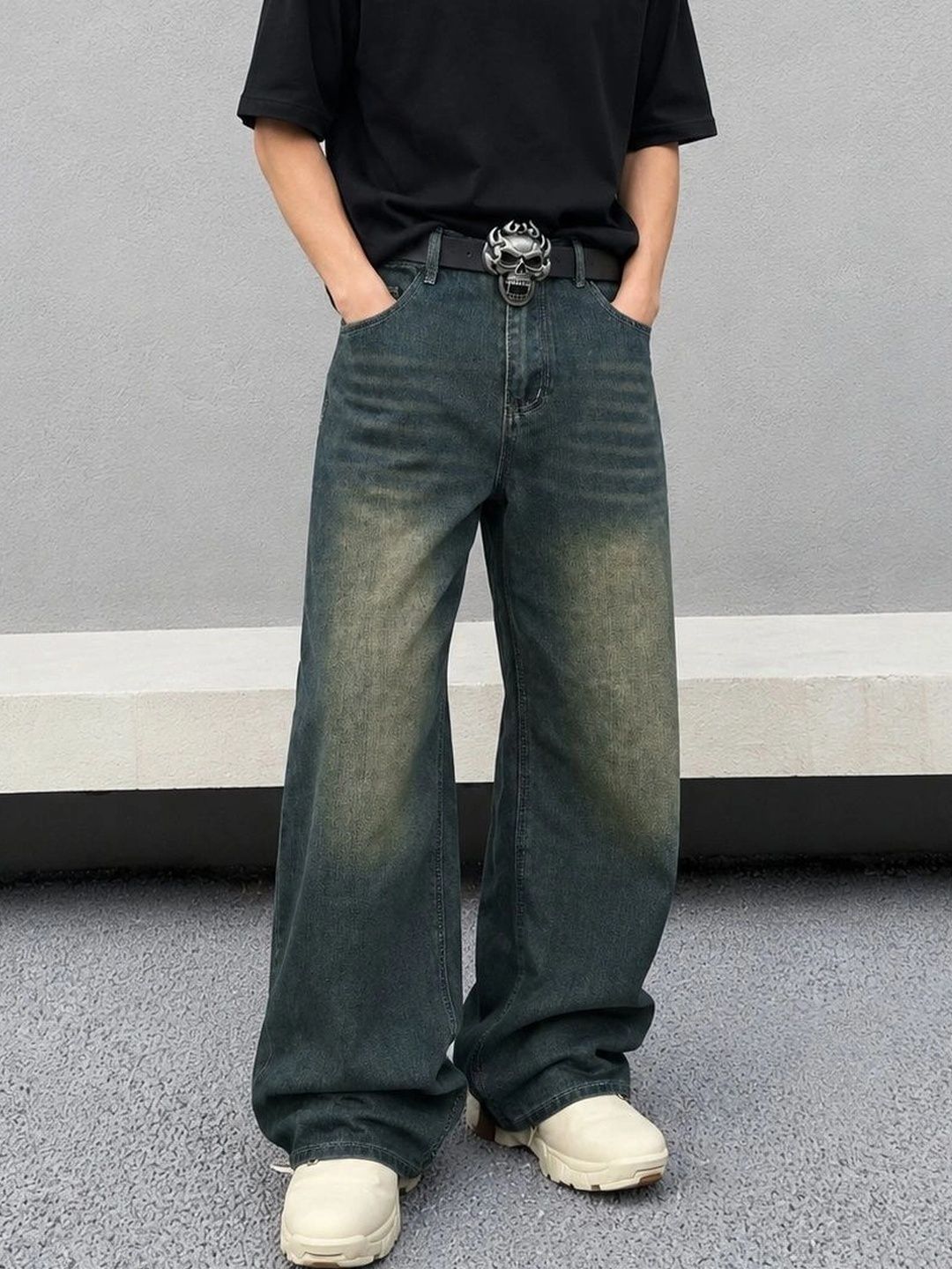 PINKLIT Men Straight Fit Mid-Rise Low Distress Light Fade Jeans