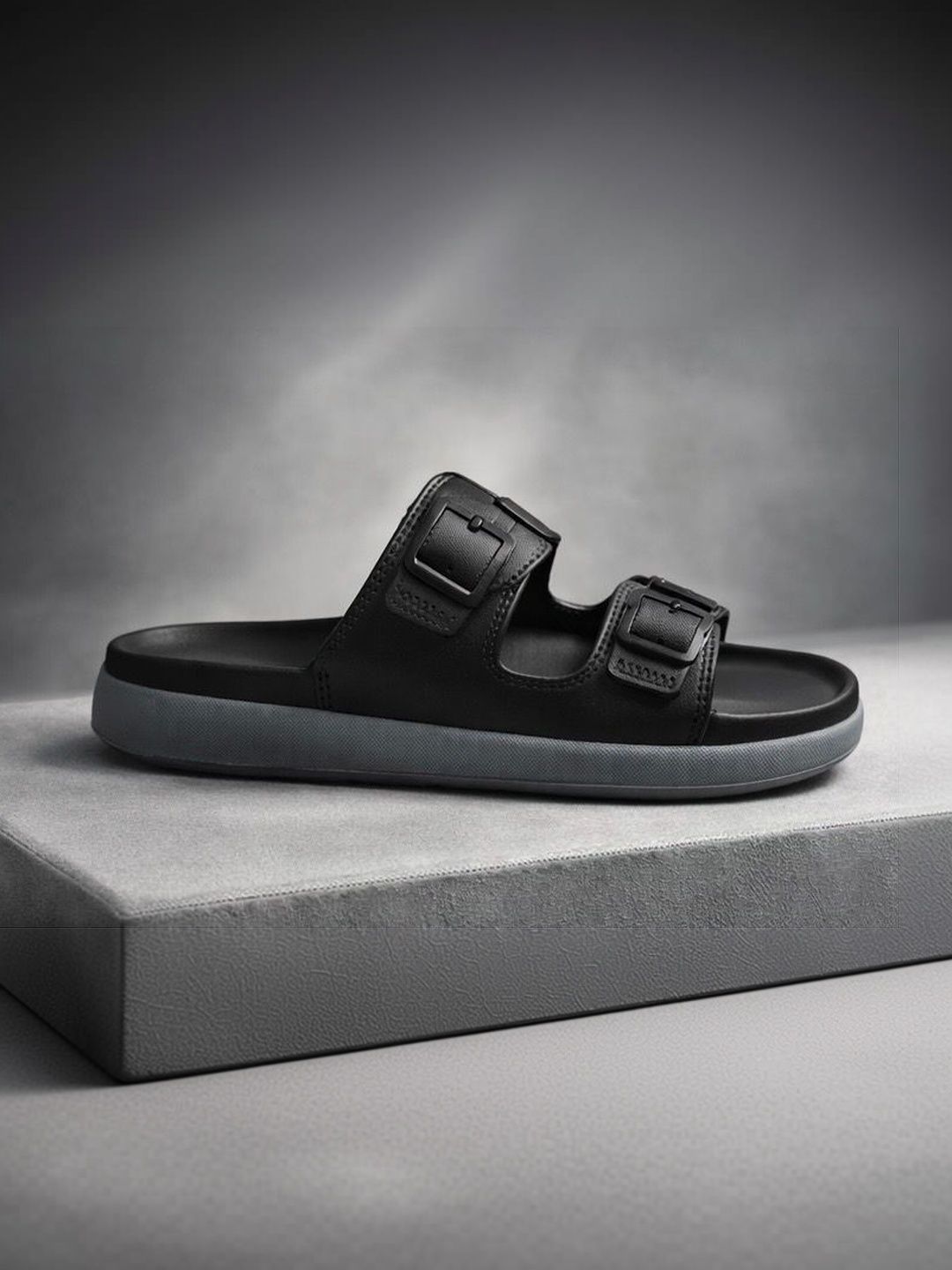 VOOLIO Men Slip-On