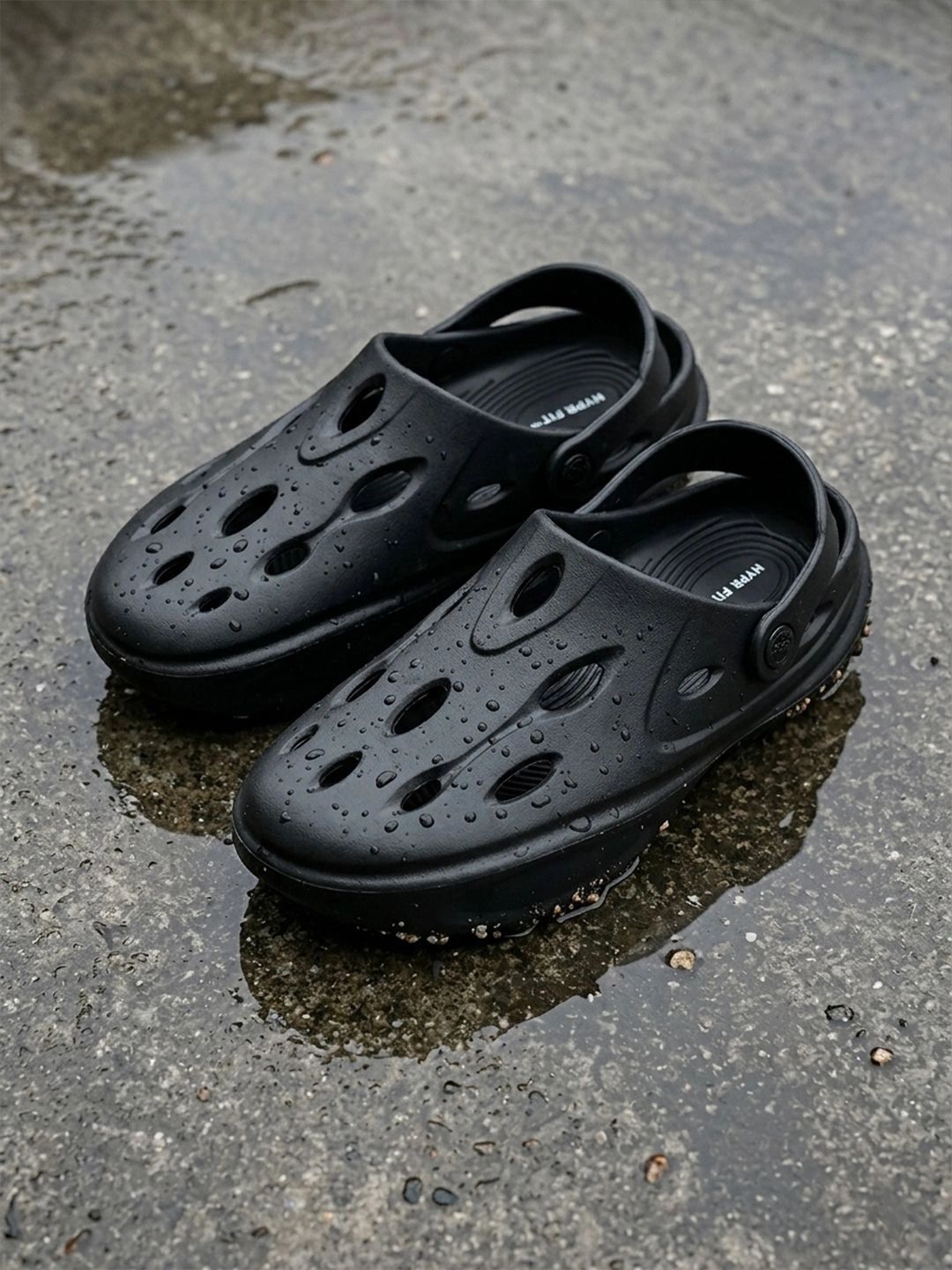 HYPR FIT Solid Water-Resistant Cushioned Shock Absorption Comfort Clogs