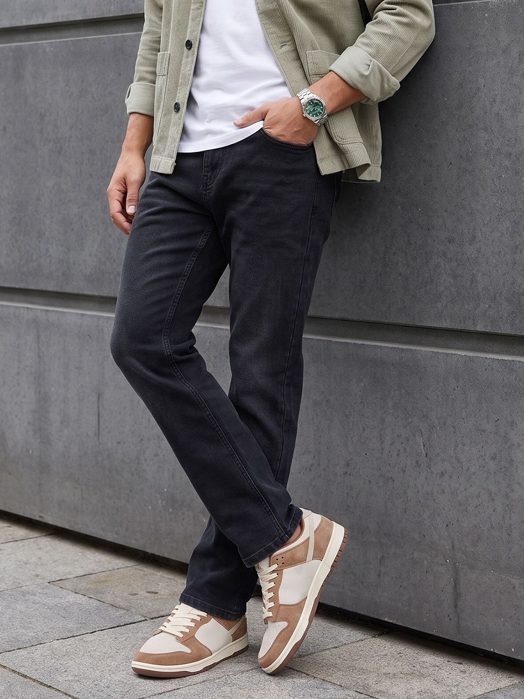 The Roadster Life Co. Men Straight Fit Light Fade Stretchable Jeans