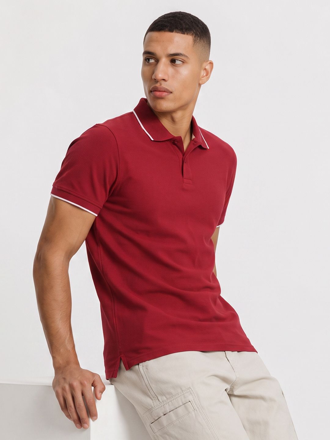 Roadster Men Polo Collar T-shirt