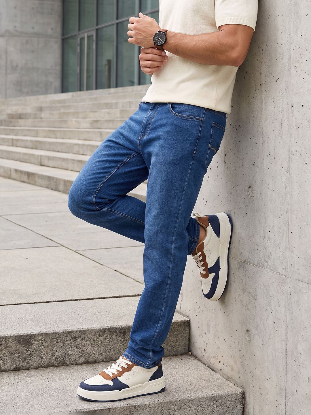 The Roadster Life Co. Men Light Fade Stretchable Jeans