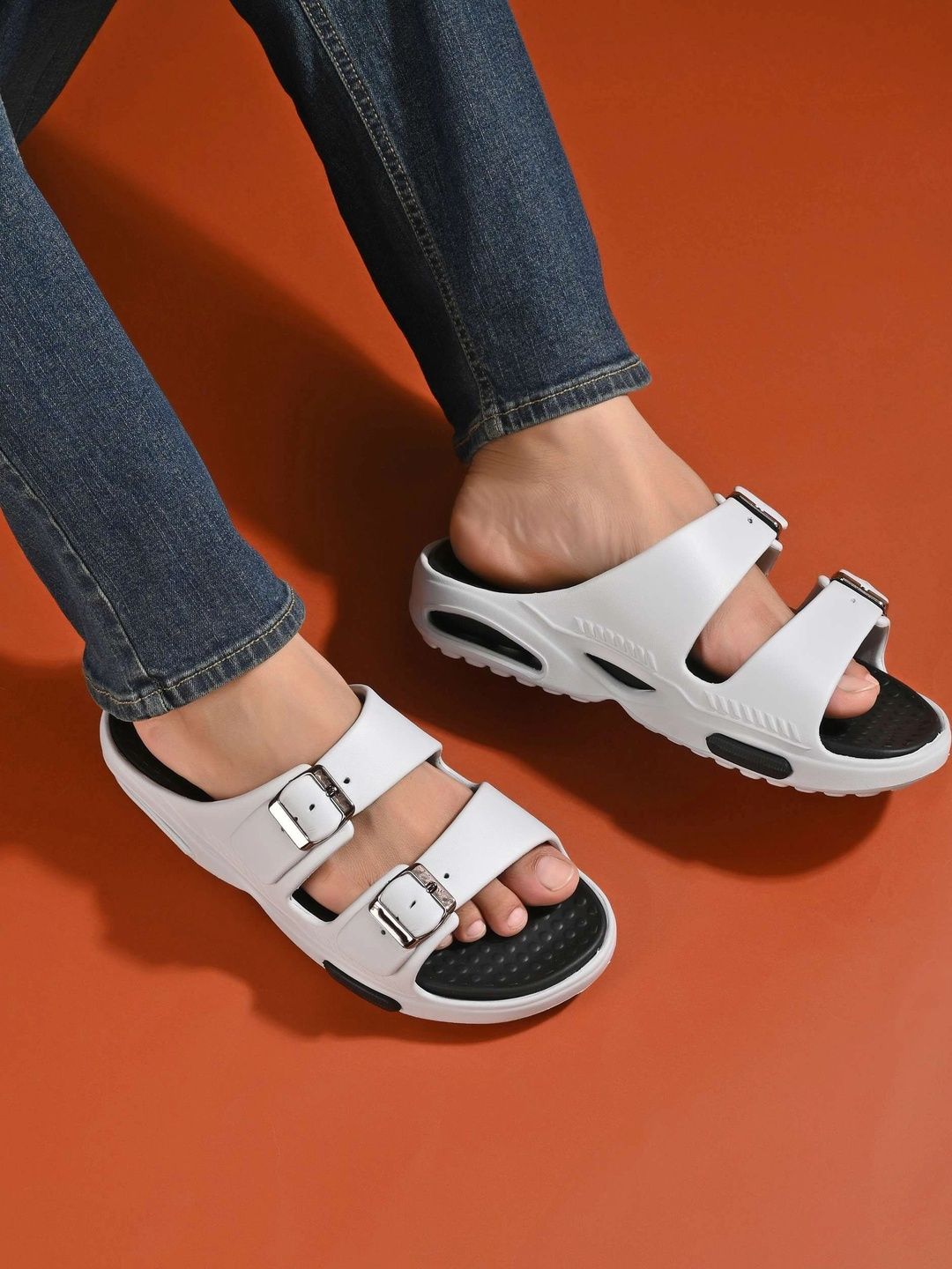 Slipover Men Sliders