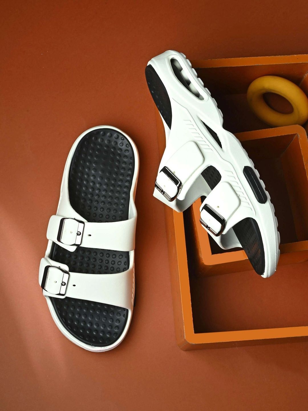 Slipover Men Sliders