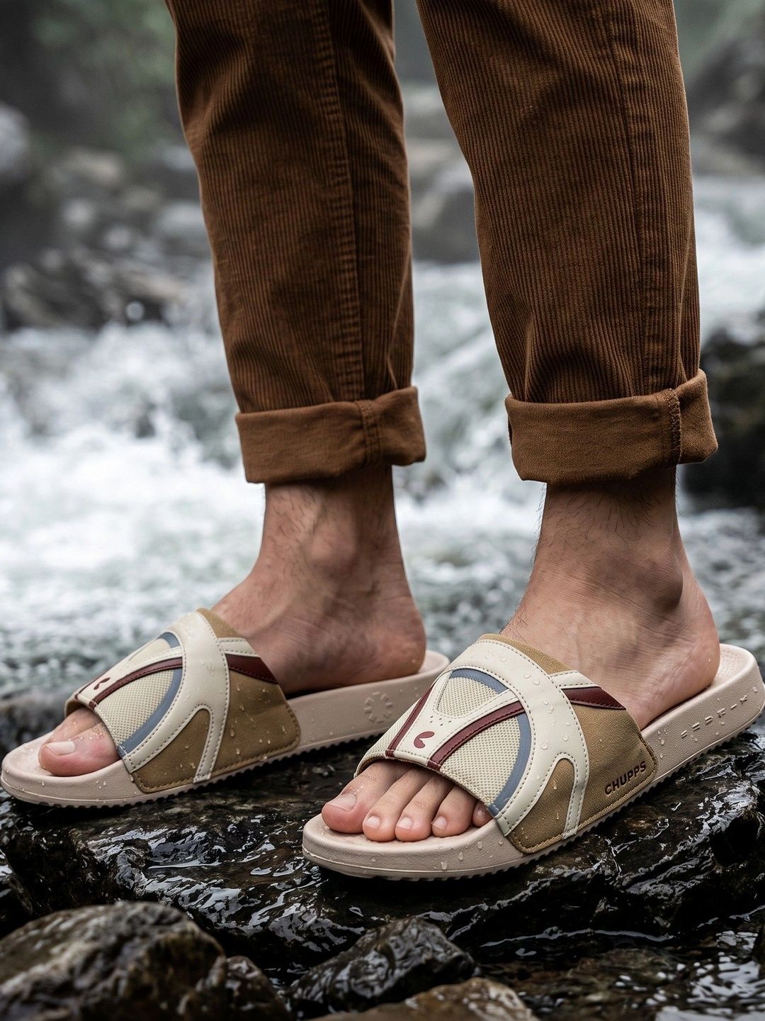 チャップス　four speed ビンテージ Buy CHUPPS Men Colourblocked Sliders - Flip Flops for Men 45112635