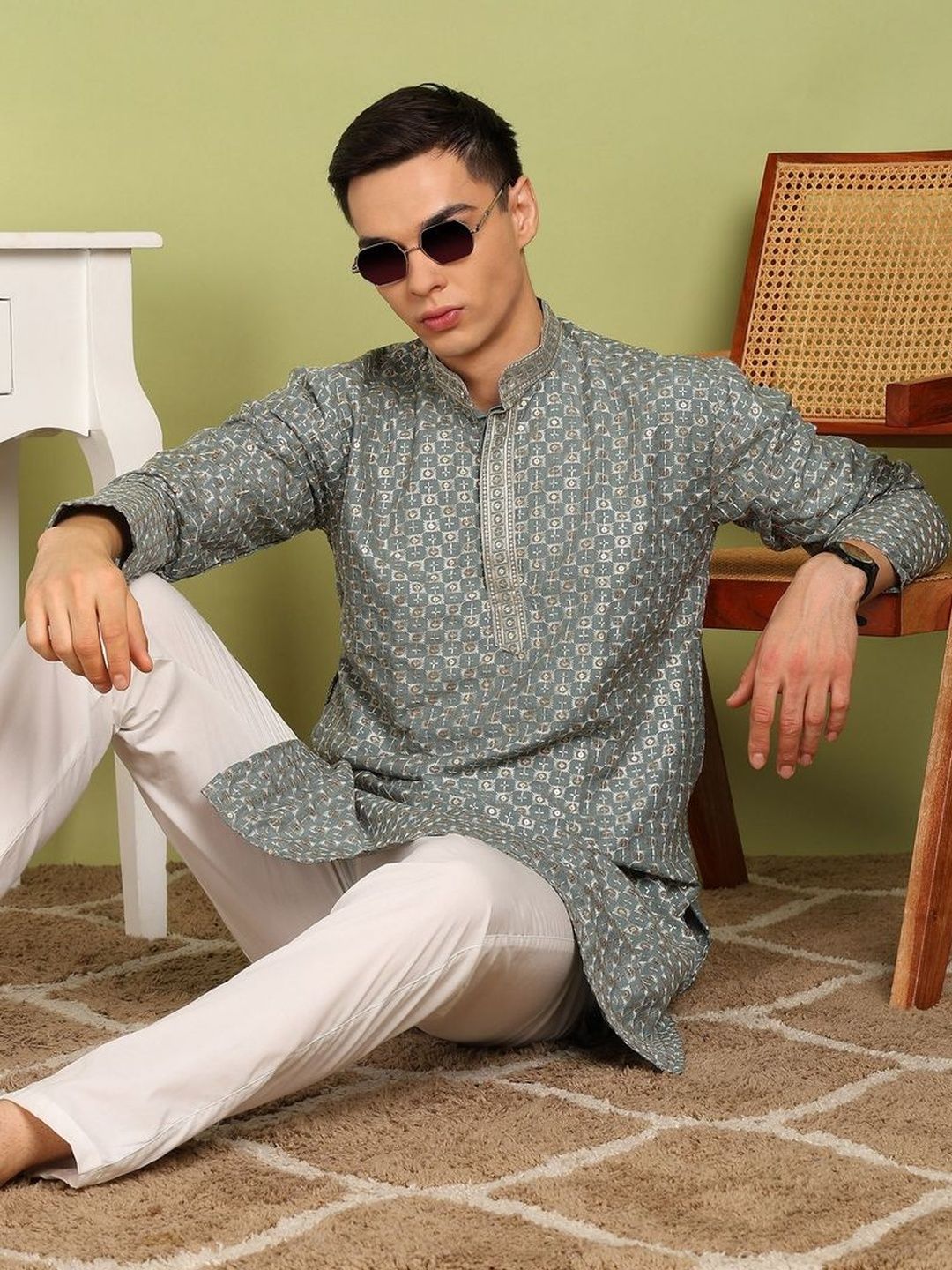 Anouk Mirage Men Geometric Embroidered Thread Work Kurta