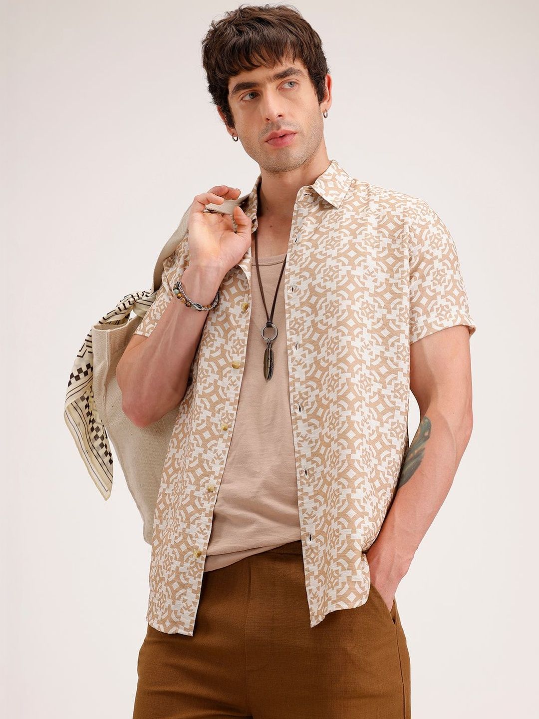WROGN Men Slim Fit Printed Casual Shirt