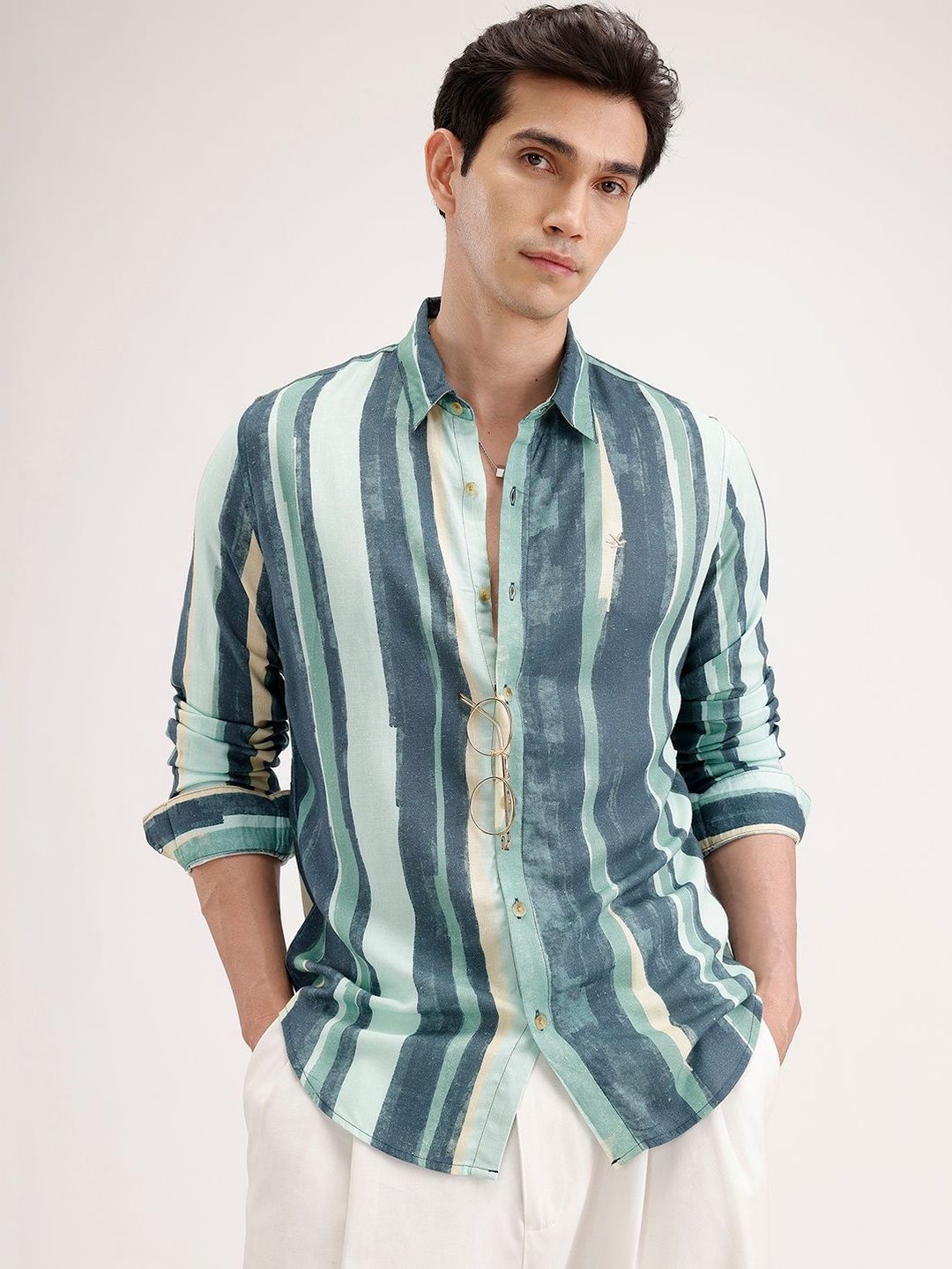 WROGN Men Slim Fit Striped Casual Shirt