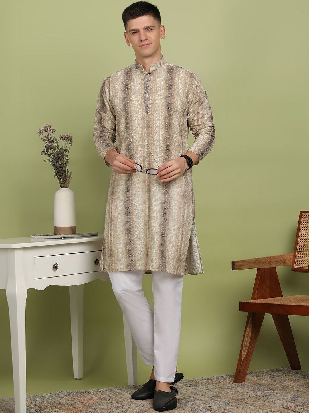 Anouk Mirage Men Floral Embroidered Kurta