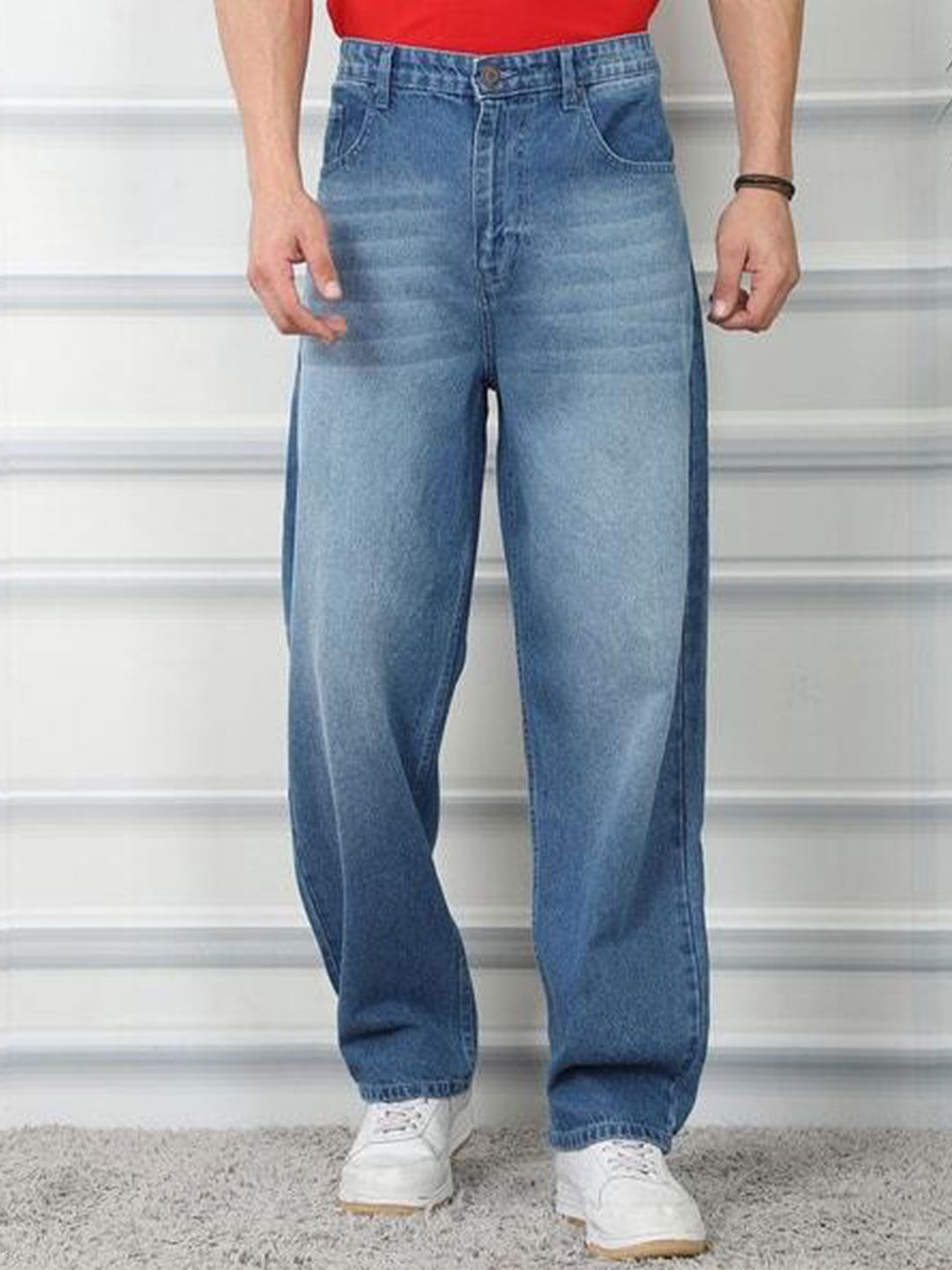 me Queen Men Straight Fit Mid-Rise Light Fade Jeans