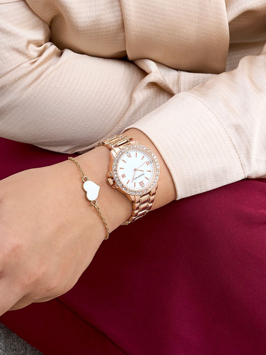 JOKER & WITCH Women Embellished Watch Gift Sets JWBS1192