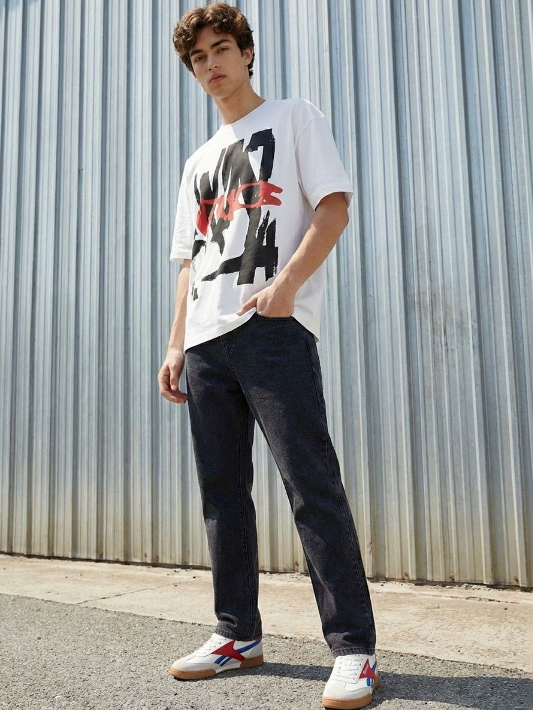 Men Mid-Rise Jeans Encrypt Men Classic Mid-Rise Light Fade Stretchable Jeans