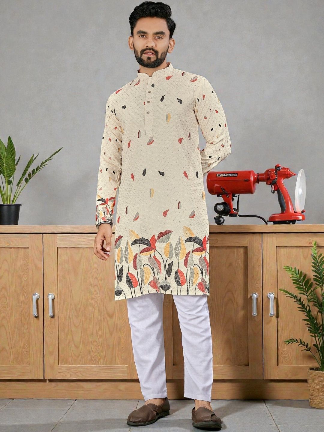 MAITHILI CREATION Men Embroidered Kurta