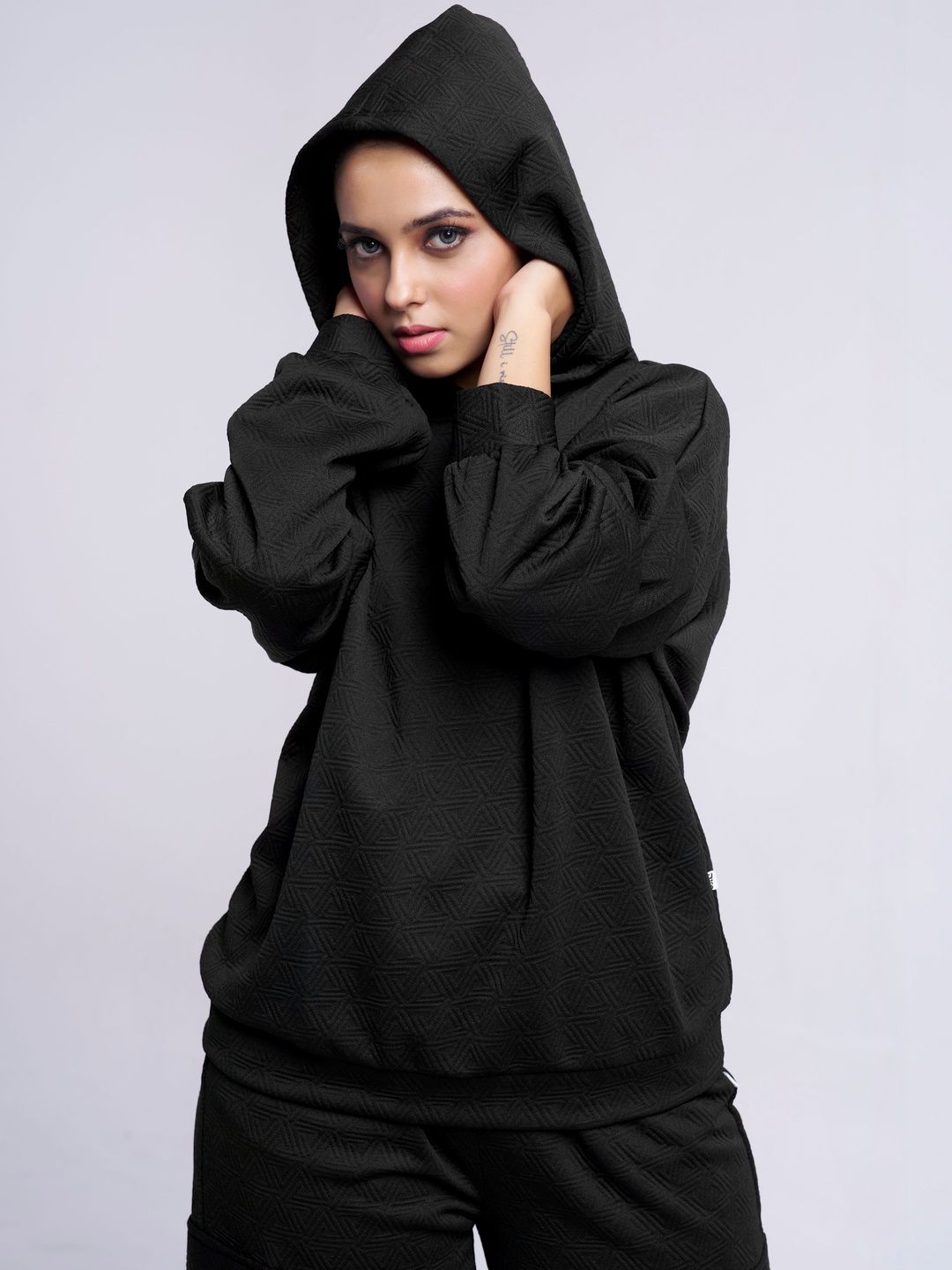 GENZILOOKS Black Hooded Sweater with Trousers